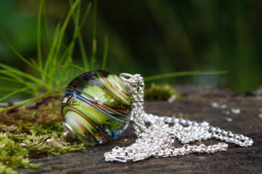 Schmuck aus Glasperlen