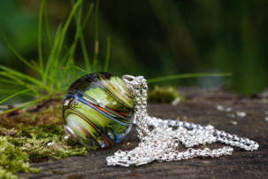 Schmuck aus Glasperlen
