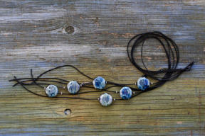 Schmuck aus Glasperlen