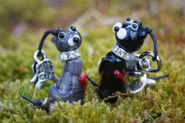 Figuren aus Glasperlen